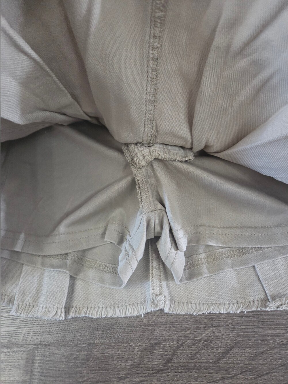Girls pleated denim cargo skort size 14 NWT - Picture 3 of 4